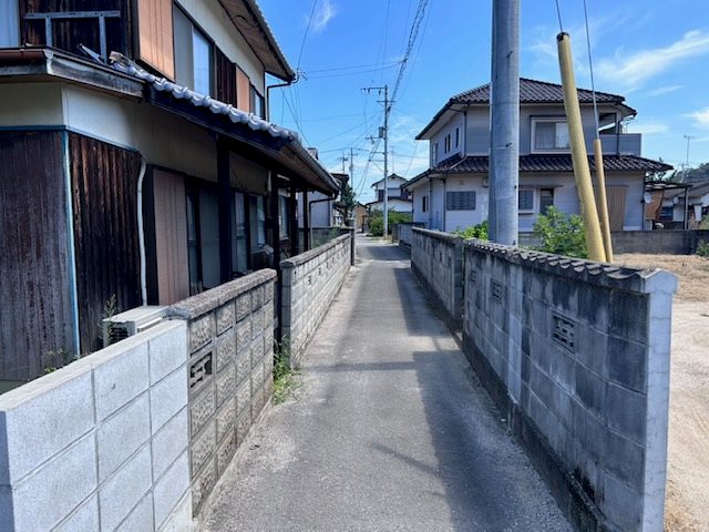 郷桜井　土地 現地写真（前面道路含む現地写真）