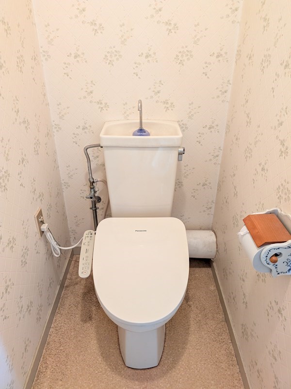 グリーンハイツ東多田弐号棟 内観写真（トイレ）
