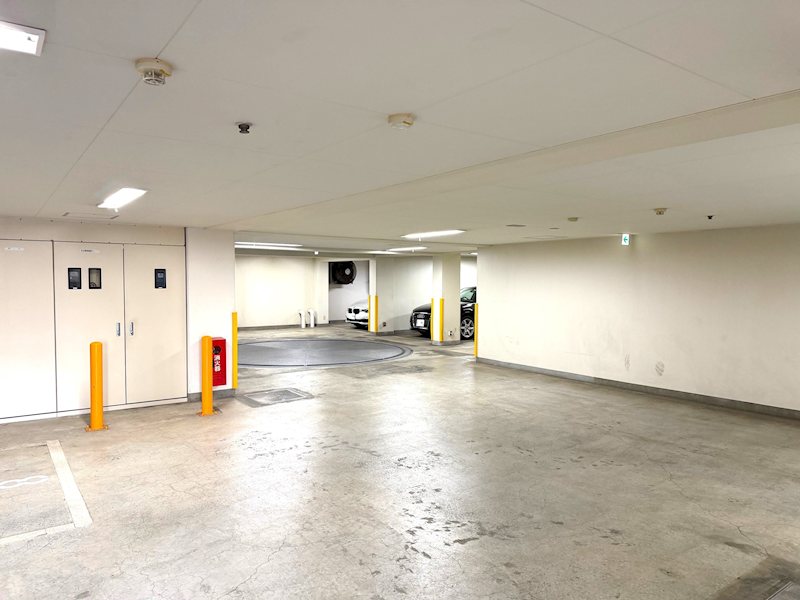 D'グランセ駒沢公園 共用部写真（駐車場）