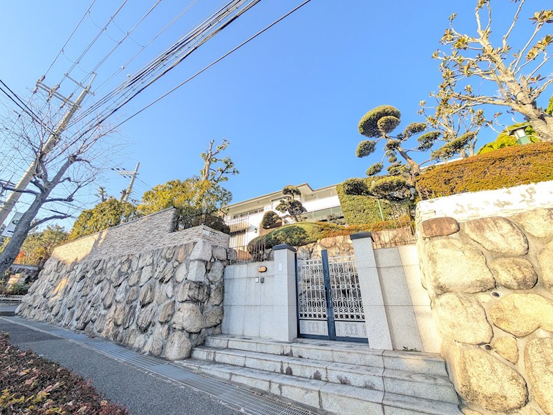 芦屋市山手町古家付土地 現地写真