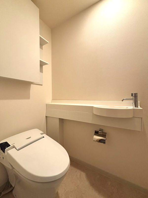 グランドメゾン東戸塚２番館 内観写真（トイレ）