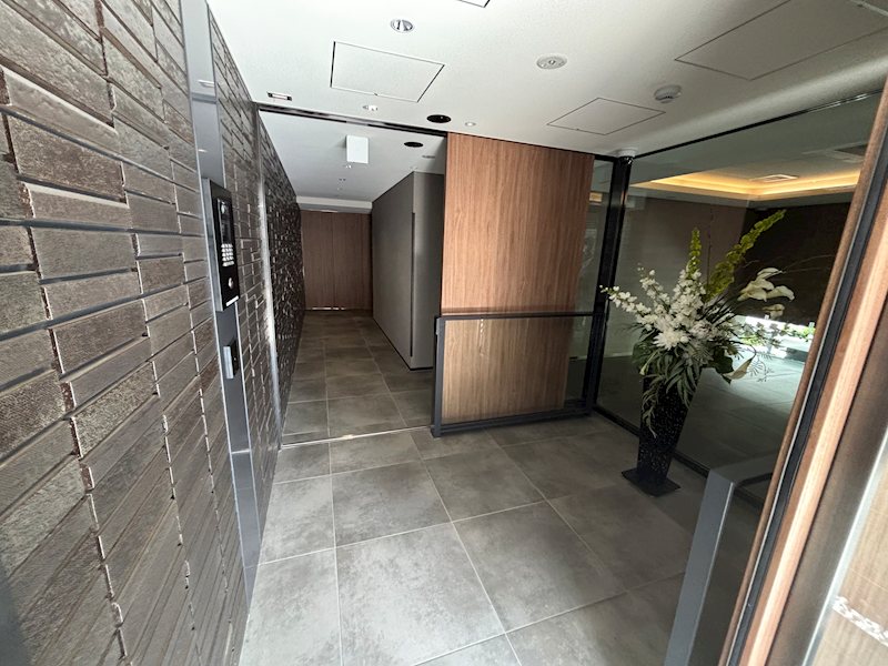 シャリエ京都円町 共用部写真（エントランス）