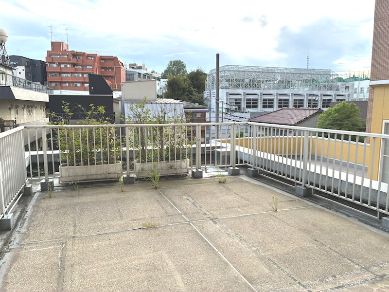 イトーピア根津 現地写真（バルコニー）