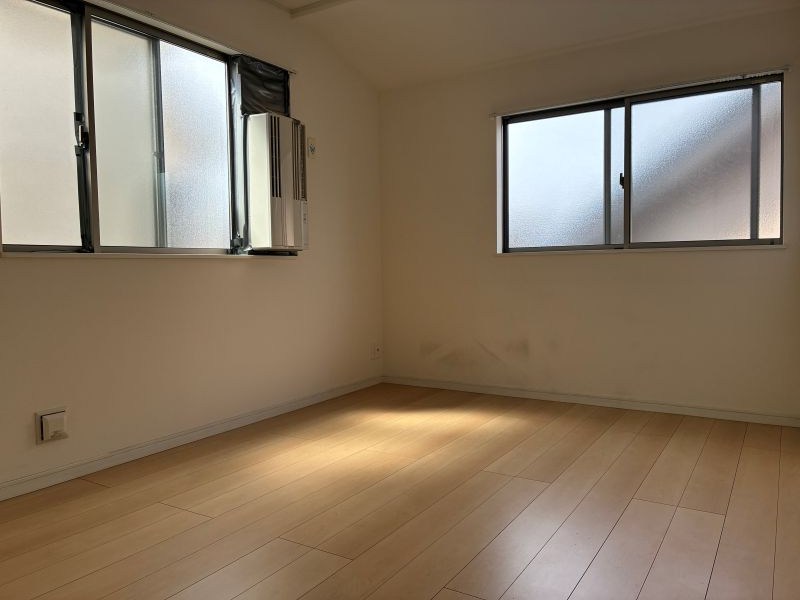 松戸市上本郷中古住宅 内観写真（子供部屋）
