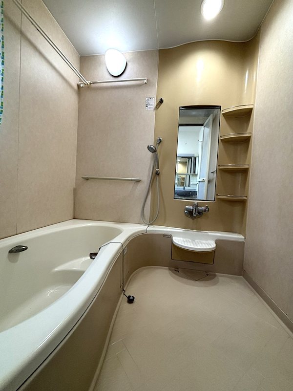 小田原市国府津中古戸建て 内観写真（浴室）