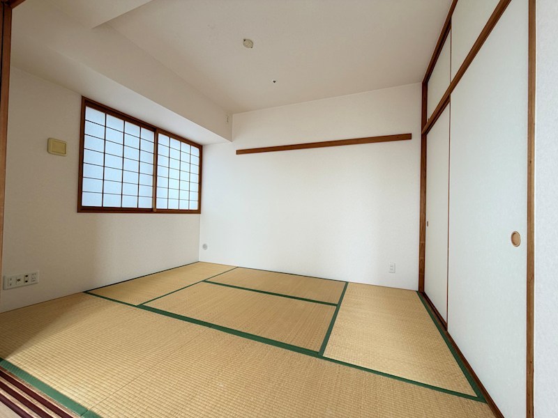 ライオンズマンション大阪スカイタワー 内観写真（リビング以外の居室）