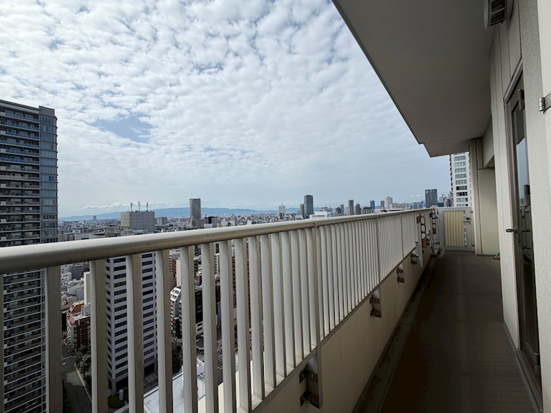 ライオンズマンション大阪スカイタワー 現地写真（バルコニー）