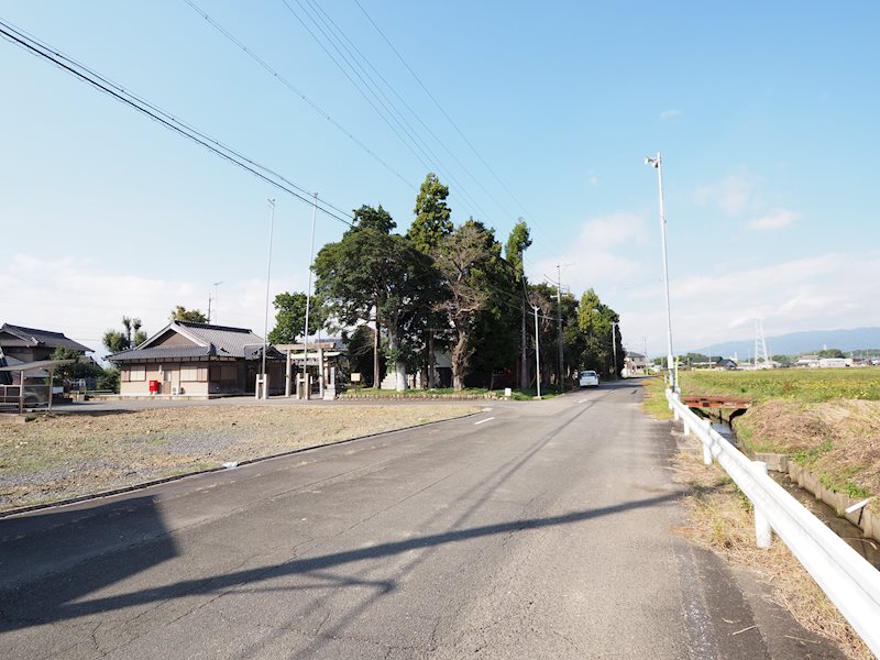 東員町八幡新田 現地写真（前面道路含む現地写真）