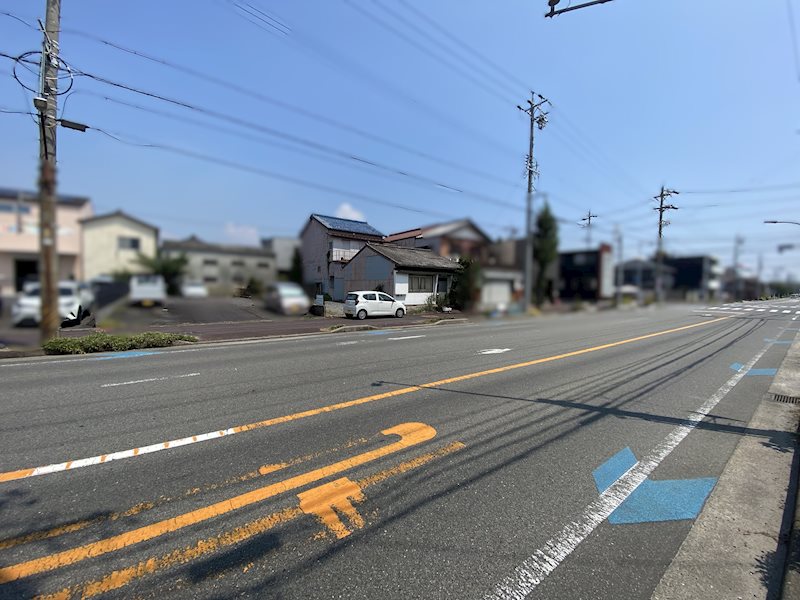 東新町 現地写真（前面道路含む現地写真）