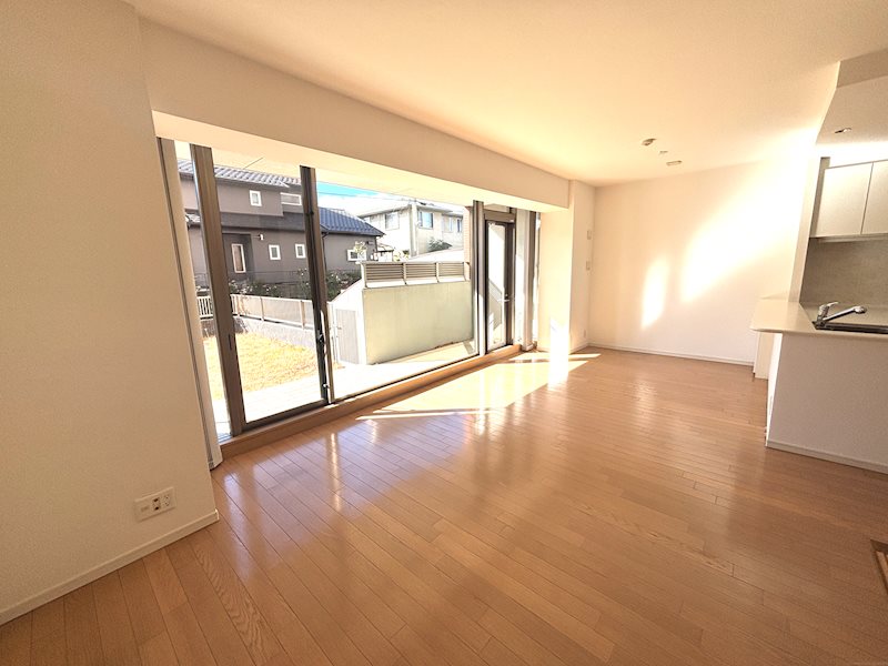 サンマンションシェフォール富田 内観写真（リビング）