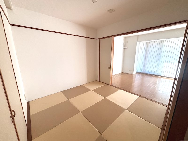 サンマンションシェフォール富田 内観写真（リビング以外の居室）