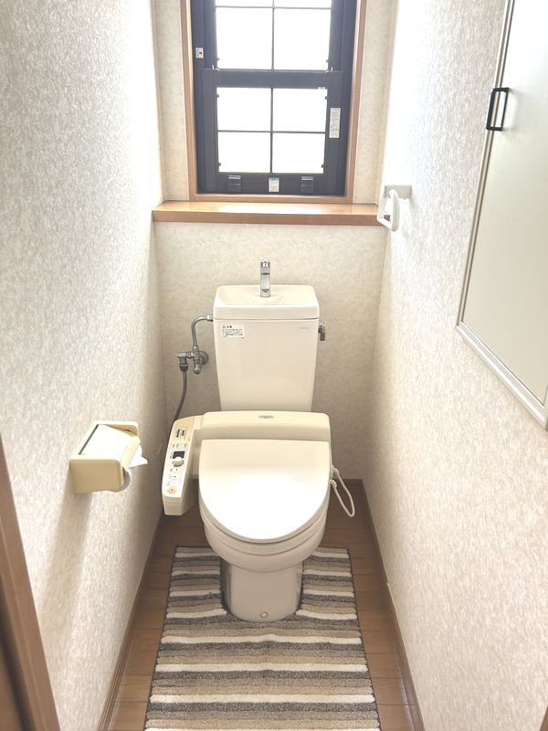 岐阜県多治見市東山３丁目 内観写真（トイレ）