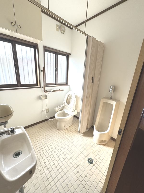 岐阜県土岐市泉町大富 内観写真（トイレ）