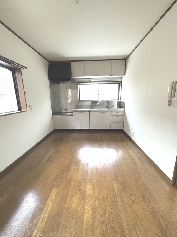 岐阜県多治見市滝呂町１４丁目 内観写真（キッチン）