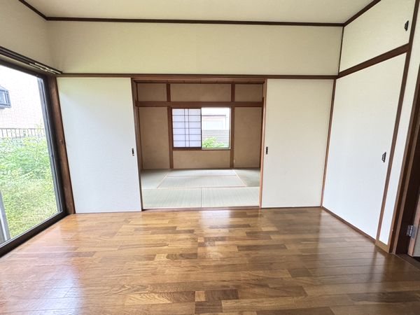 岐阜県多治見市滝呂町１４丁目 内観写真（リビング）