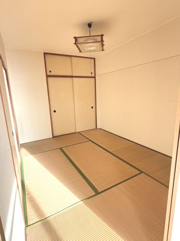 岐阜県多治見市豊岡町２丁目 内観写真（リビング以外の居室）