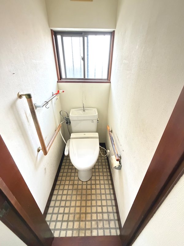 岐阜県多治見市市之倉町１３丁目 内観写真（トイレ）