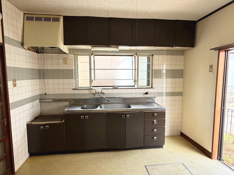 岐阜県多治見市市之倉町１３丁目 内観写真（キッチン）
