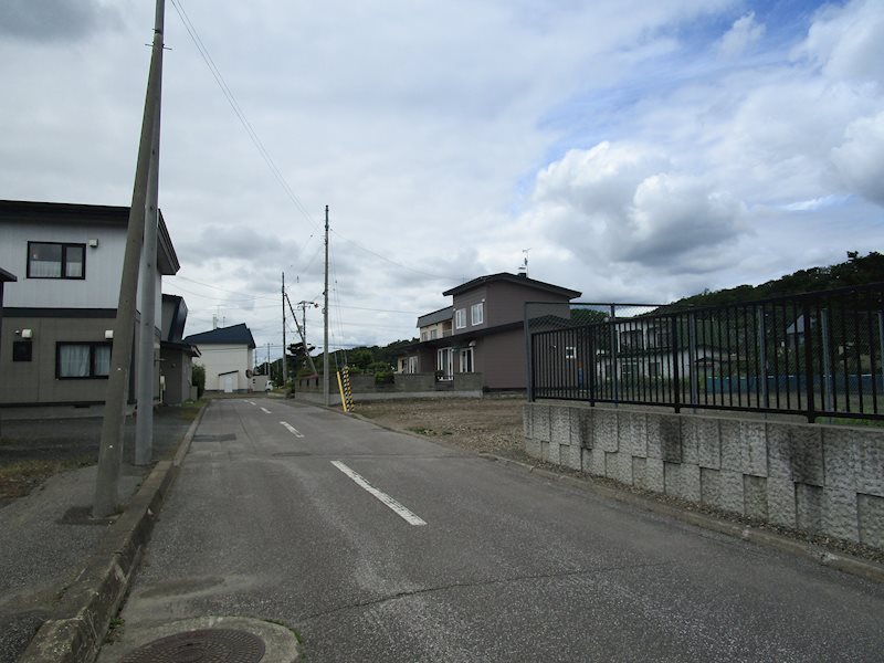 訓子府町東幸町３０番　土地 現地写真（前面道路含む現地写真）