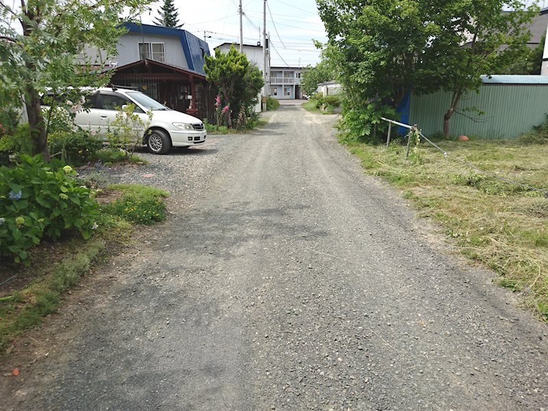 川東３４８番　土地 現地写真（前面道路含む現地写真）