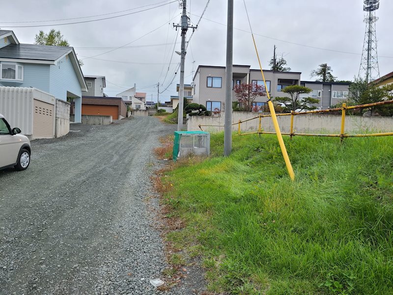 高栄東町１丁目１５０番　土地 現地写真（前面道路含む現地写真）