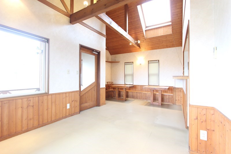 大空町女満別西２条２丁目１３番　住宅付店舗 内観写真（内装）