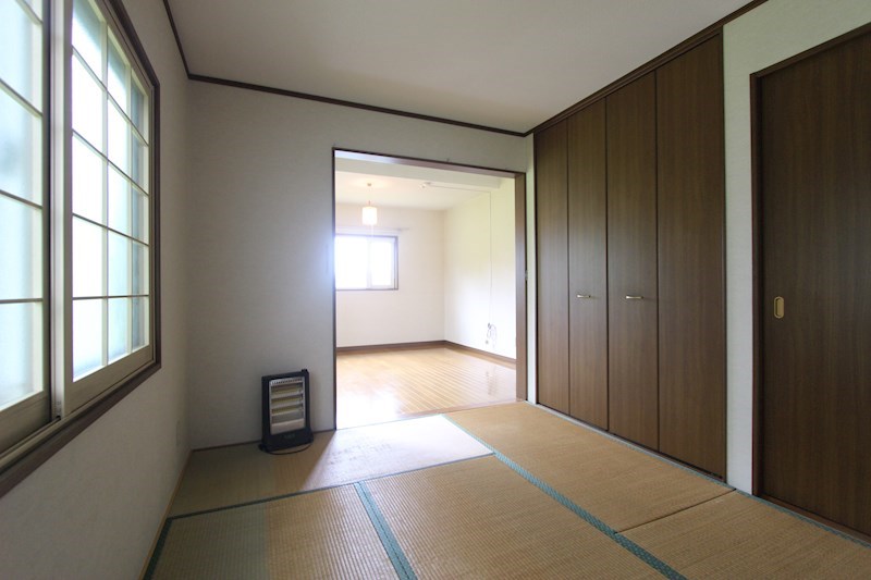 大空町女満別西２条２丁目１３番　住宅付店舗 内観写真（子供部屋）