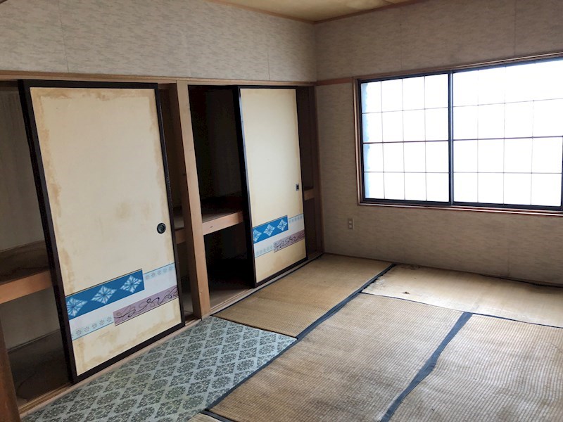 留辺蘂町温根湯温泉８２番　戸建て 内観写真（リビング以外の居室）