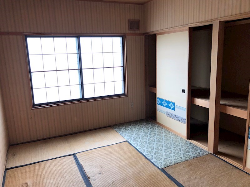留辺蘂町温根湯温泉８２番　戸建て 内観写真（リビング以外の居室）