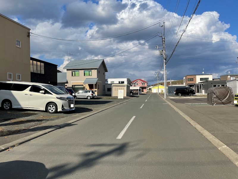 中央三輪９丁目１２番　戸建て 現地写真（前面道路含む現地写真）