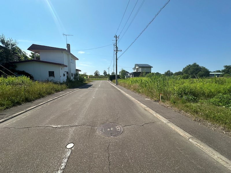 美幌町字報徳１番　土地 現地写真（前面道路含む現地写真）