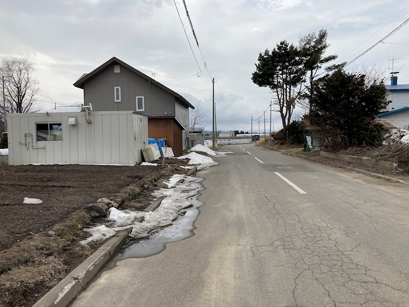 上ところ３５８番　土地 現地写真（前面道路含む現地写真）
