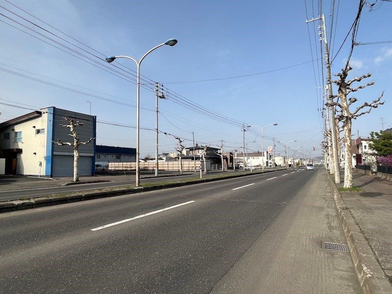 常盤町４丁目８番　土地 現地写真（前面道路含む現地写真）