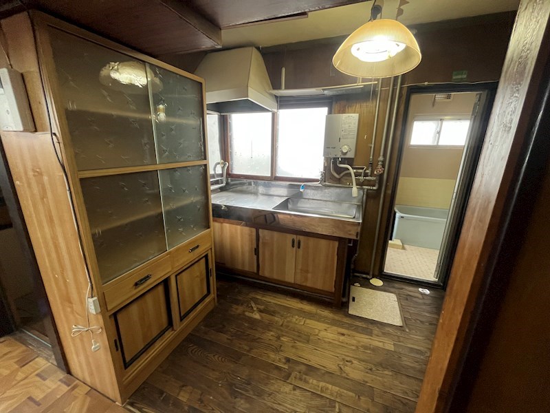 春光町３丁目２０番　戸建て 内観写真（キッチン）