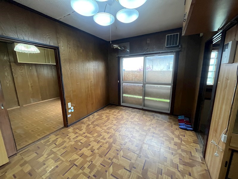春光町３丁目２０番　戸建て 内観写真（リビング）