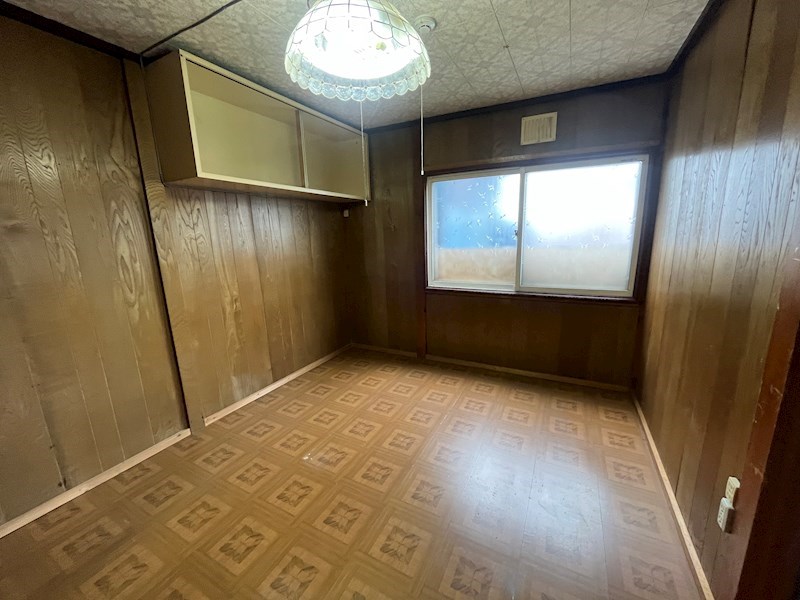 春光町３丁目２０番　戸建て 内観写真（リビング以外の居室）