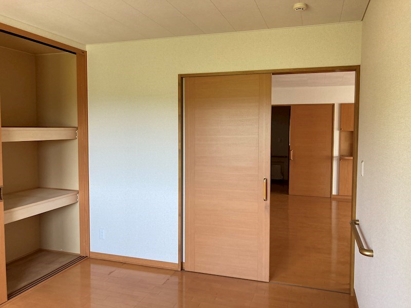 北上７４４　戸建て 内観写真（リビング以外の居室）