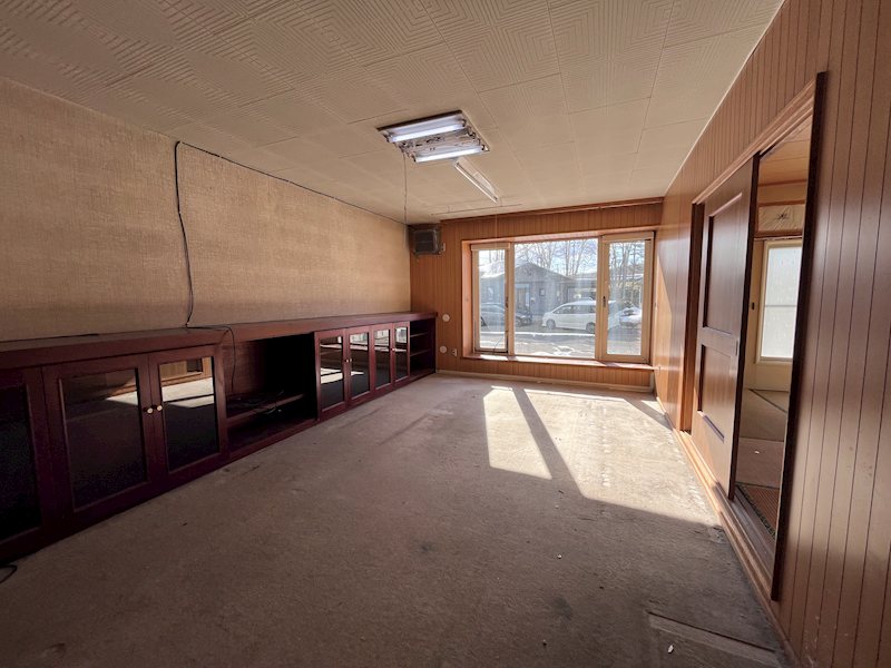 高栄西町３丁目１７８番　店舗付住居 内観写真（リビング）