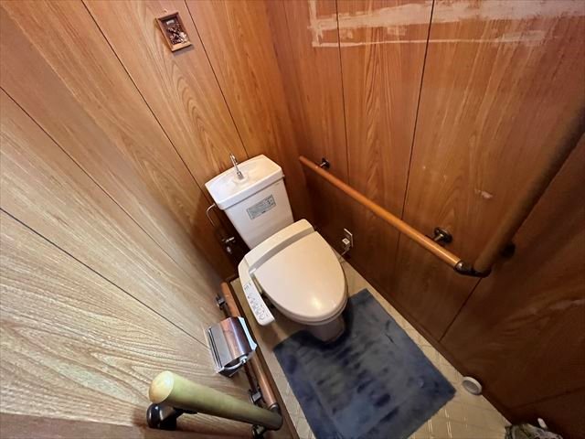 高栄西町３丁目１７８番　店舗付住居 内観写真（トイレ）