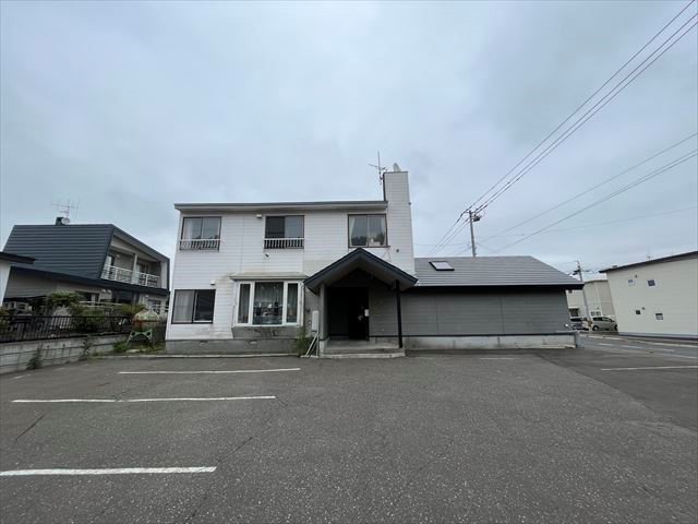 高栄西町３丁目１７８番　店舗付住居 現地写真