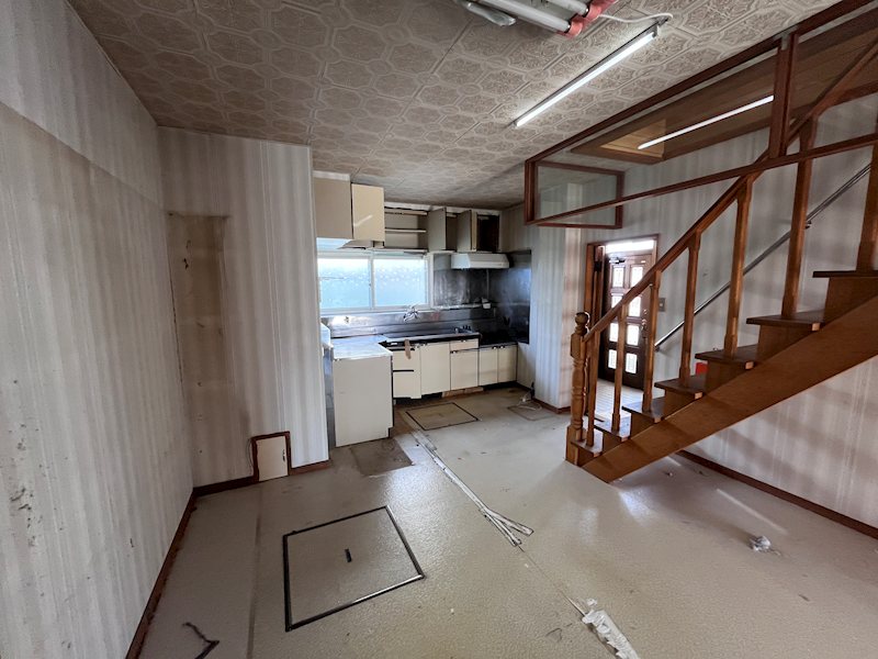 高栄西町３丁目１７８番　店舗付住居 その他