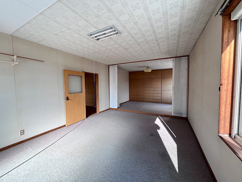 高栄西町３丁目１７８番　店舗付住居 内観写真（リビング以外の居室）