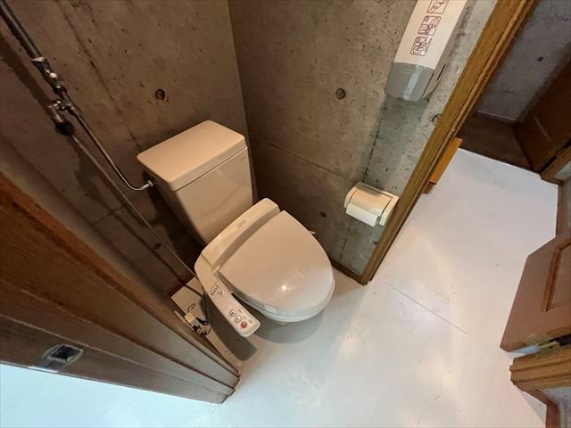 高栄西町３丁目１７８番　店舗付住居 内観写真（トイレ）