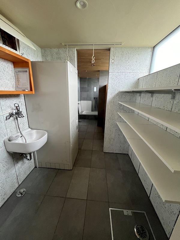 清里町水元町３９番　戸建て 内観写真（内装）
