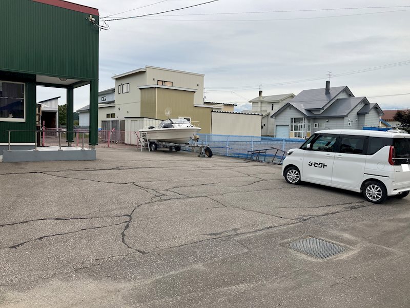 美幌町字美芳２４番　戸建て 現地写真（駐車場）