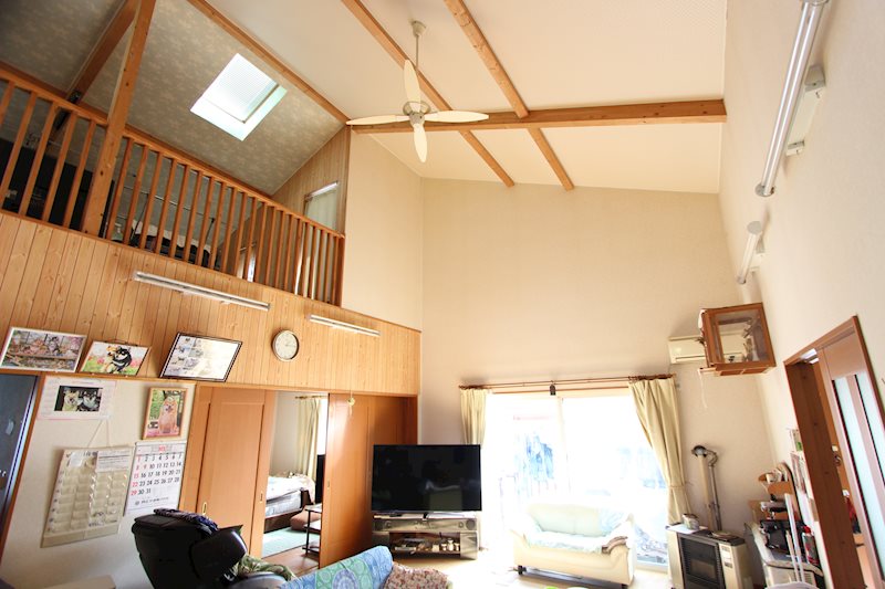 美幌町字美芳２４番　戸建て 内観写真（リビング）