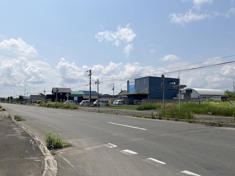 端野町三区３９０番　土地 現地写真（前面道路含む現地写真）
