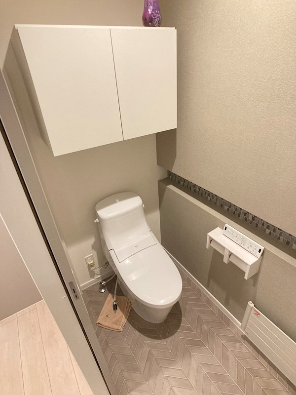 中央三輪３丁目５４８番　戸建て 内観写真（トイレ）