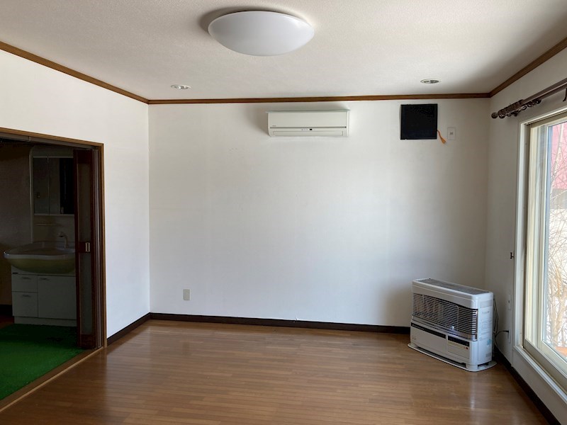 公園町１３番　戸建て 内観写真（リビング）