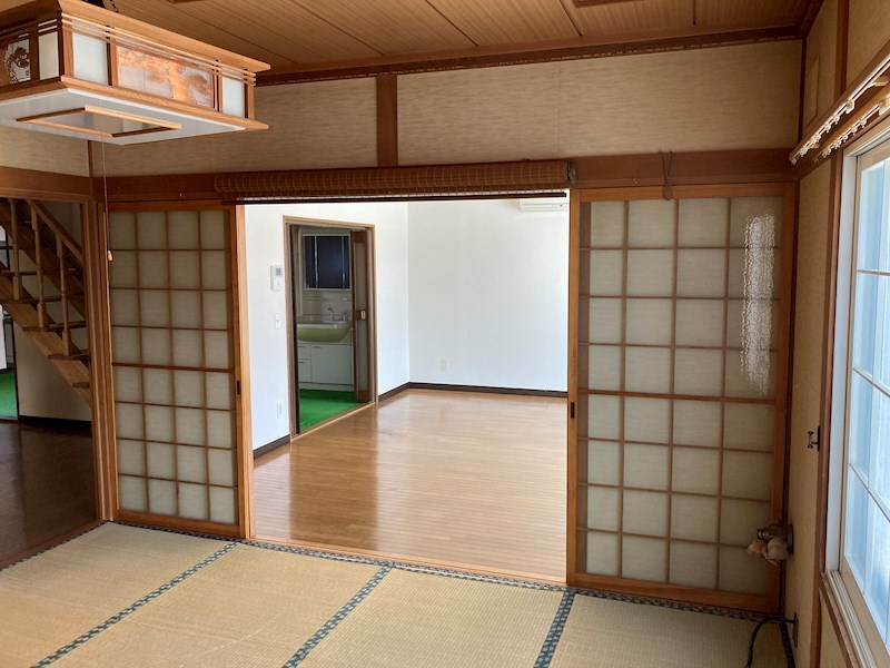 公園町１３番　戸建て 内観写真（リビング以外の居室）